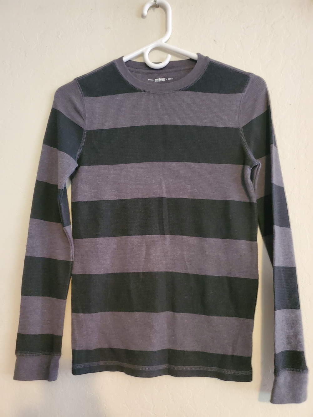 Urban Pipeline Striped Long-Sleeve Thermal Shirt - Gray & Black